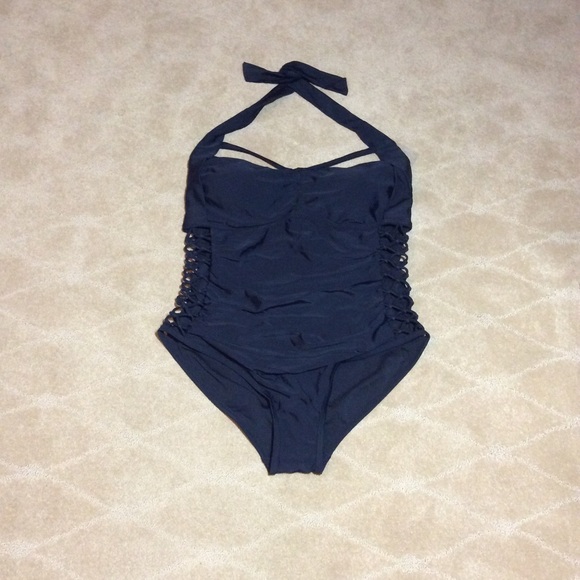 Ashley Graham X Swimsuits For All NWT Cutout, 16 - Picture 2 of 6